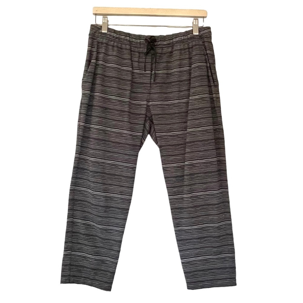 Lululemon Jet Crop Pants Gray Stripes Drawstrings 2 Side Pockets Women Size 8 - Picture 2 of 11